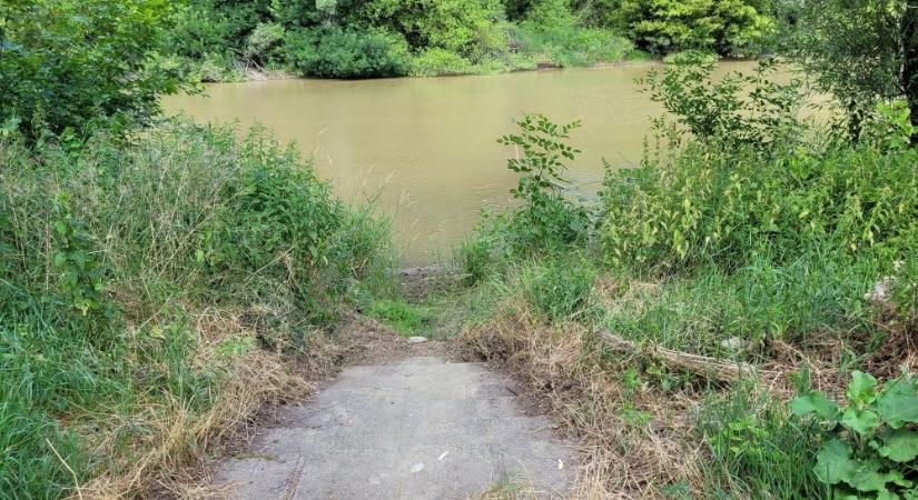 Két év alatt sem sikerült rendezni Győrben az egykori Kovalter szabadstrand területét