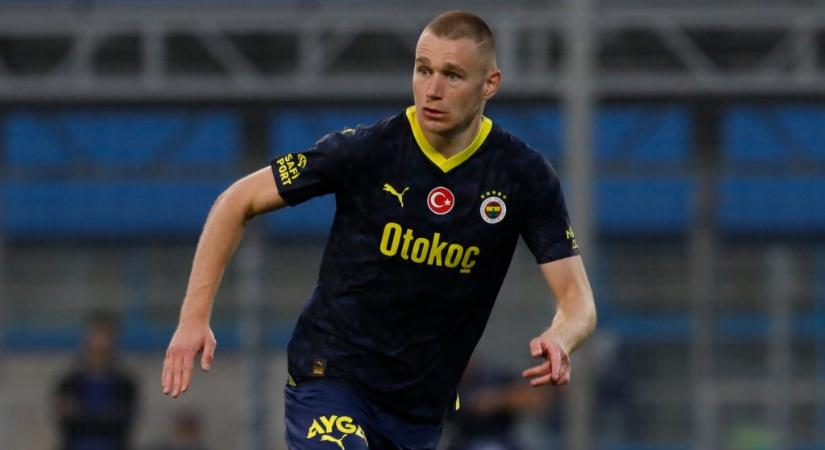 Újabb Bundesliga-csapatok szálltak ringbe Szalai Attila aláírásáért