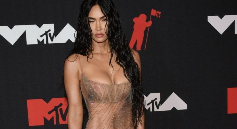 Megan Fox meztelen fotói felrobbantották az internetet - Fotók