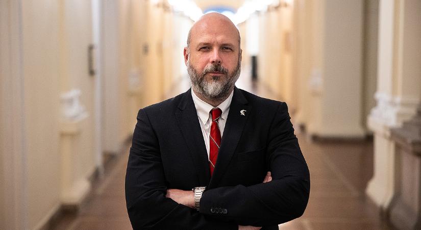 A leköszönő rektor tisztázta: egyetlen vizsgálat sem állapított meg etikai vétséget a „vizsgaügyben”