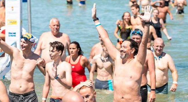 Balaton-átúszás: Novák Katalin is teljesíti