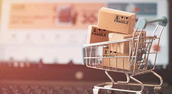 Lebukott egy nagyon olcsó árukat kínáló webáruház