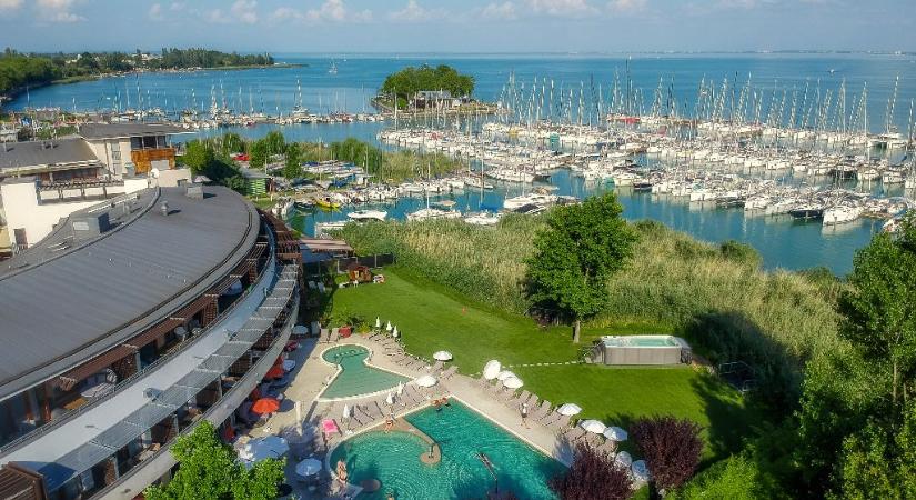 Luxus lazulás a Balaton-parton – Hotel Golden Lake Resort****superior