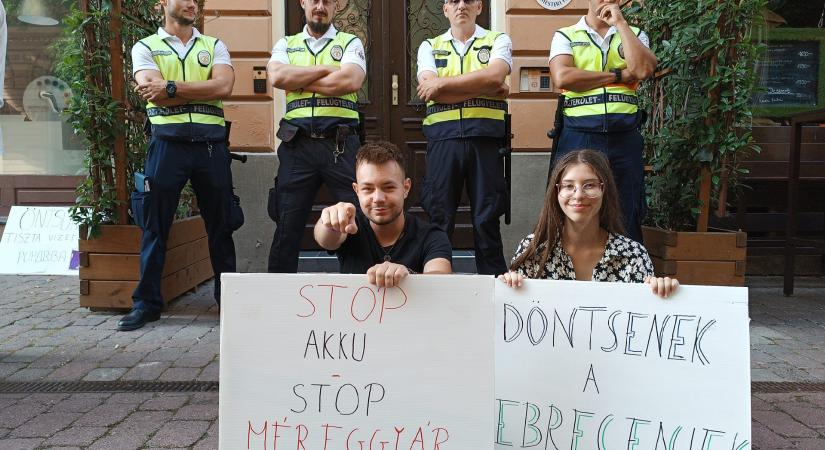 Tiltakozás az akkugyárak ellen: népszavazásért indít petíciót Debrecenben a Momentum
