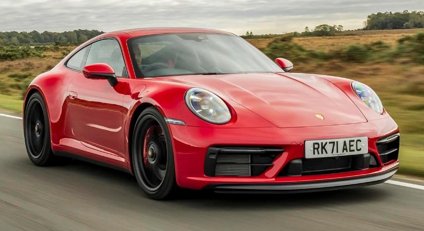 Most közölték: rendkívüli döntést hozott a Porsche