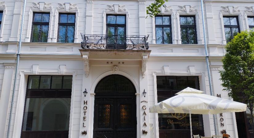 Főúri kényelem Kecskemét szívében – Boutique Hotel Gaia****