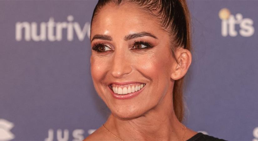 Felbukkantak Rubint Réka Playboy fotói, beolajozott testtel pózolt a nyuszis magazinban Schobert Norbi felesége