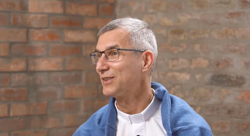 Martos Levente Balázs: Isten derűsen várja, hogy fölfedezzük a jelenlétét