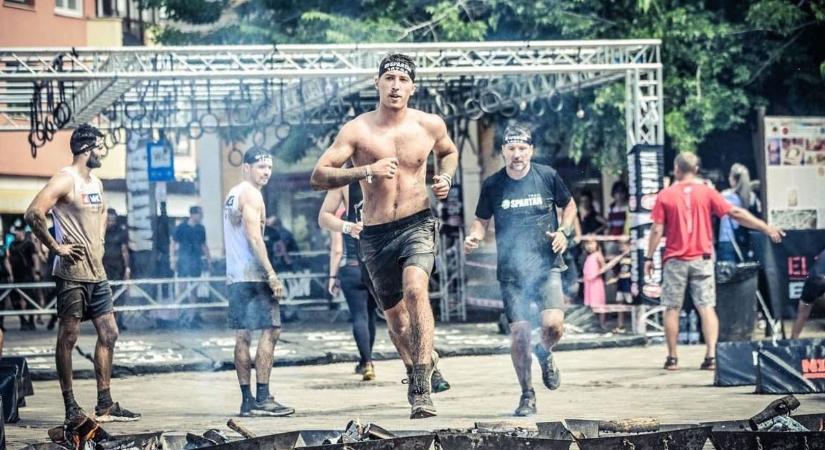 Újabban Spartan Race-versenyeken mutatják meg, hogy mit tudnak