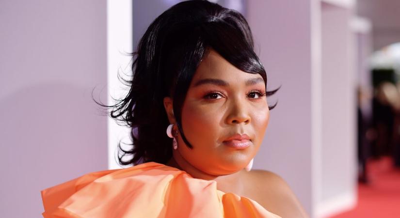 Lizzo reagált három volt táncosának vadjaira, akik testszégyenítés és szexuális zaklatás miatt perelték be