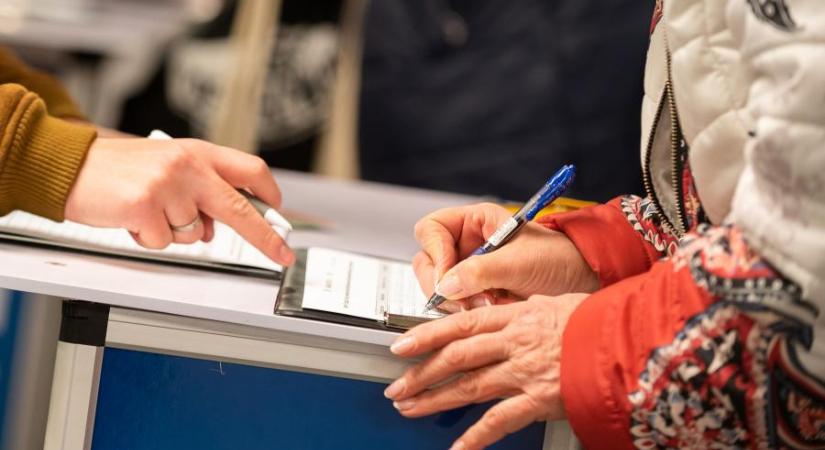 Nagy fölényben van a lelőtt jeladós farkas, a legnépszerűbb petíciók a sajtó által felkapott közéleti vagy állatvédelmi témákhoz kapcsolódnak