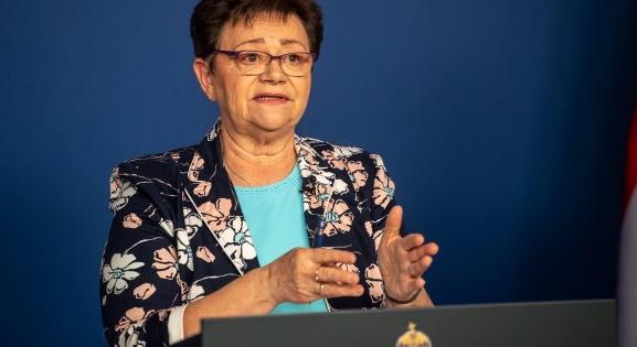 Müller Cecília: Kásler Miklós elrendelte a teljes készültséget az egészségügyben, 77 intézményben fogadják a koronavírus-fertőzötteket