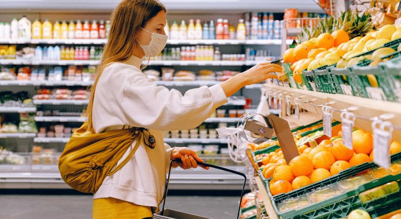 8,3%-kal csökkent a kiskereskedelmi forgalom