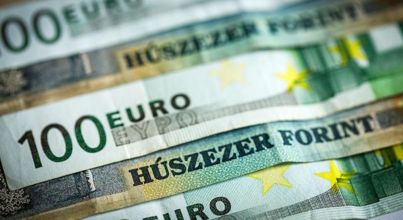 Egész héten a frászt hozta a magyarokra a forint, pénteken azonban megérkezett a felmentés