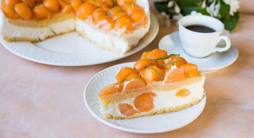 Kívül-belül sárgadinnye díszíti és ízesíti: dinnyetorta recept