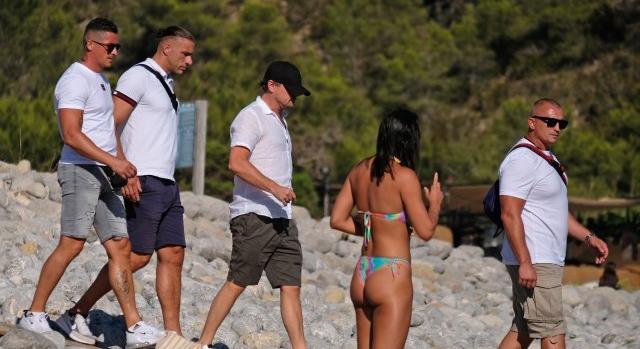 Leonardo DiCapriót egy szexi valóságshow sztárral kapták le a lesifotósok
