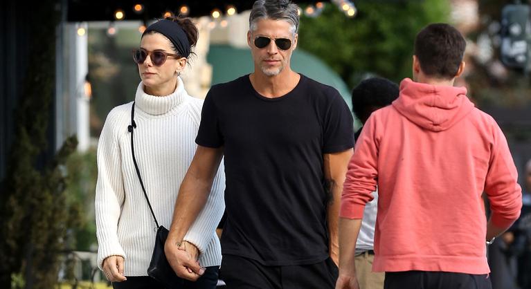 Mi ez a ritka kór, amiben meghalt Sandra Bullock szerelme?