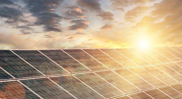 A napenergia segít megelőzni a hőhullámok okozta áramkimaradásokat Európában