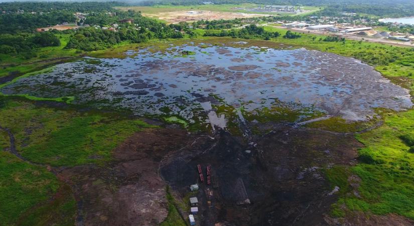 Lenyűgözi a turistákat a világ legnagyobb aszfalttava - képek