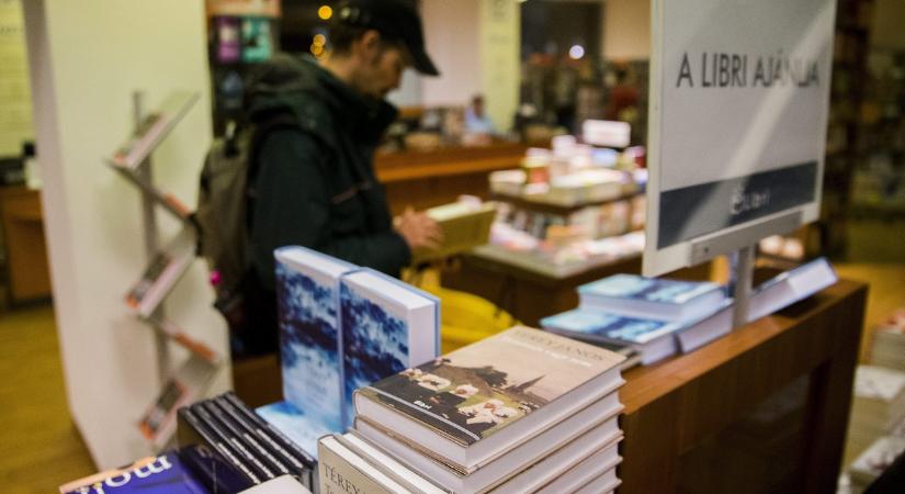 Törvénysértőnek tartják a Libri felvásárlását a részvényesek