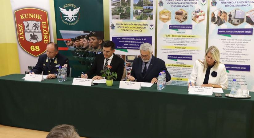 A törökszentmiklósi Székács is csatlakozik a kadétprogramhoz