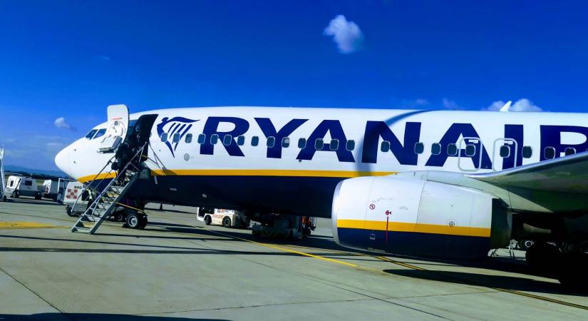 Bennfentes jó tanácsok a Ryanair légiutaskísérőjétől az utazóknak