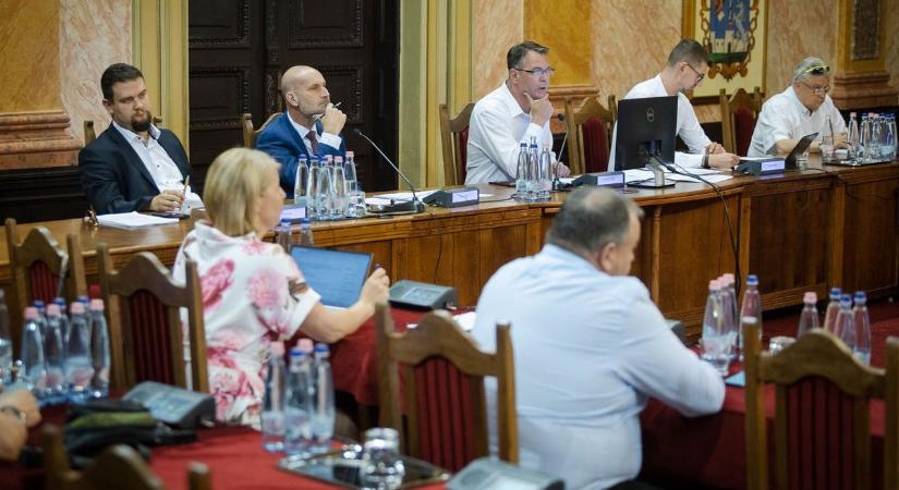 Ha Blaskó Balázs nem tud elszámolni, váltsuk le, hangzott el a rendkívüli egri közgyűlésen