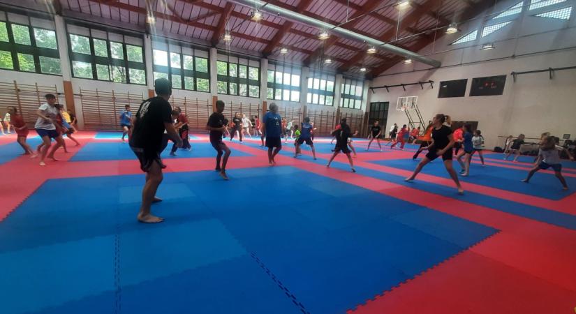 Erős pointfighting csapat utazik az augusztus végi kick-box Eb-re