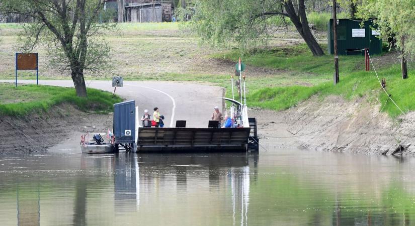 Ezeken a helyeken szállhatunk kompra szombaton a Jászkunságban