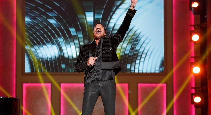 20 ezer rajongót haragított magára Lionel Richie