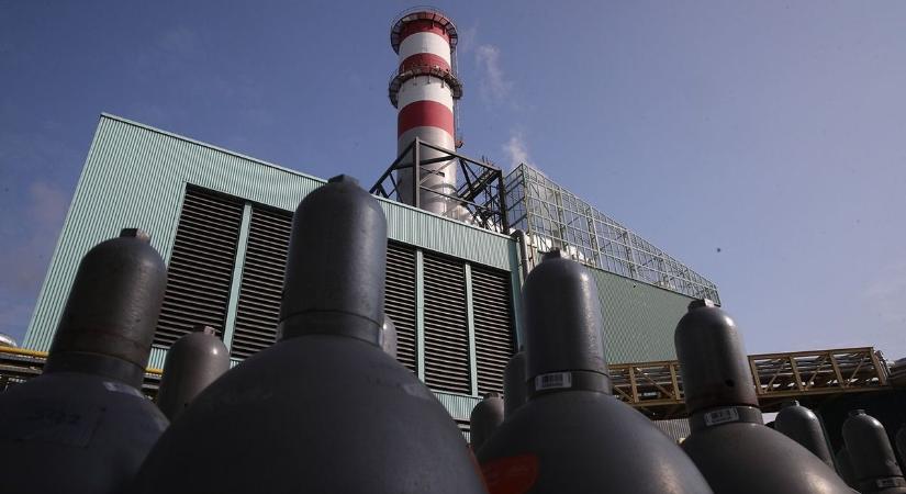 Serkentették a magyar áramexportot a naperőművek