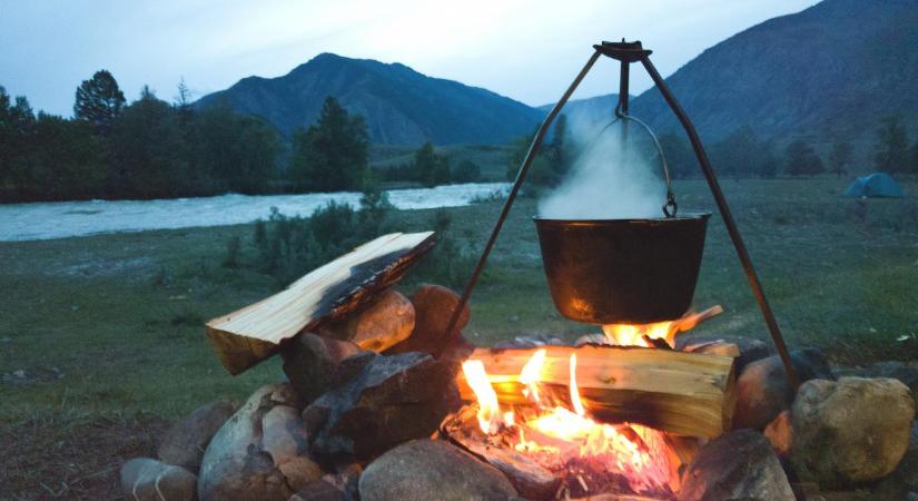 Mi kerüljön a bográcsba és a grillre? Toronymagasan ez a három legfinomabb recept