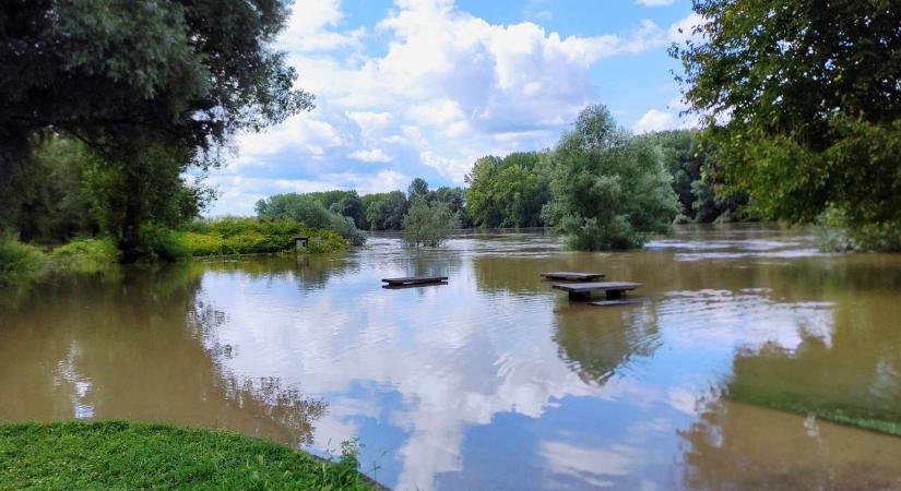 Elmúlt a veszély, mérséklik a készültséget a Dráván