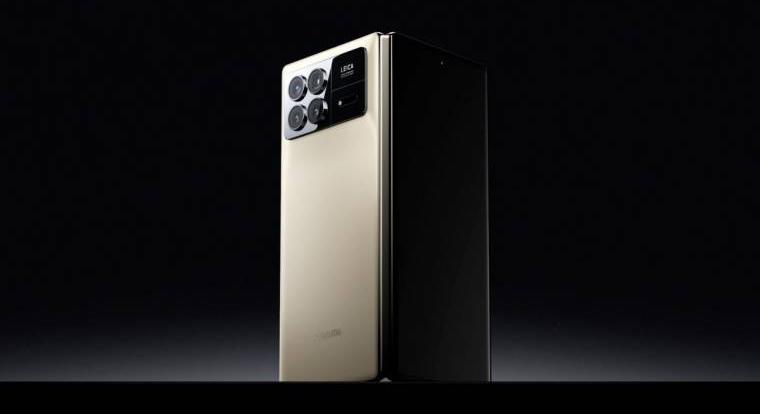 A világ legvékonyabb hajtogatós mobilja a Xiaomi Mix Fold 3