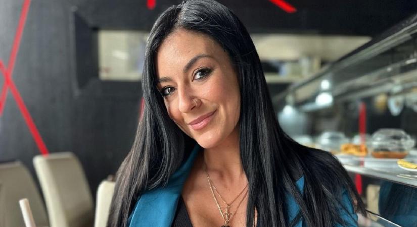 Stana Alexandra egy elegánsan vadító fotót posztolt magáról