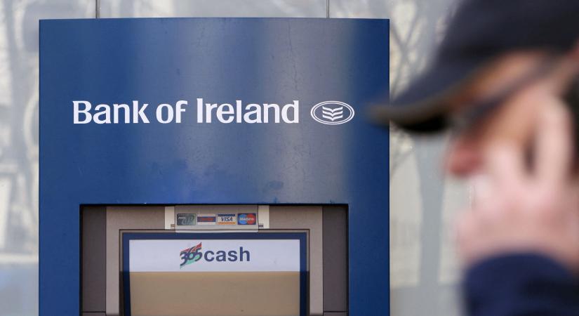 A Bank of Ireland technikai hibája miatt megrohamozták a bankautomatákat az emberek