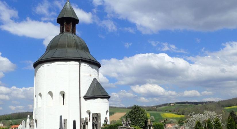 Kallósd Árpád-kori kerektemploma