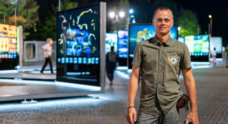 Máté Bence világhírű természetfotósnak a gyep, a nádas, az erdő is végtelen csodák színtere