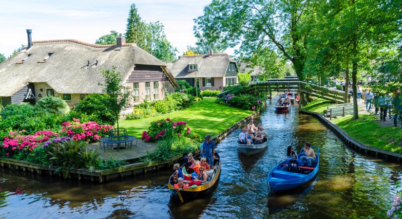 Felejthetetlen úti cél lehet Hollandia Velencéje, ahová kocsival be sem lehet menni