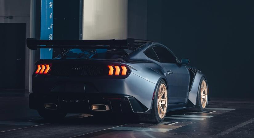 Közútra engedett versenyautó az új Ford Mustang GTD