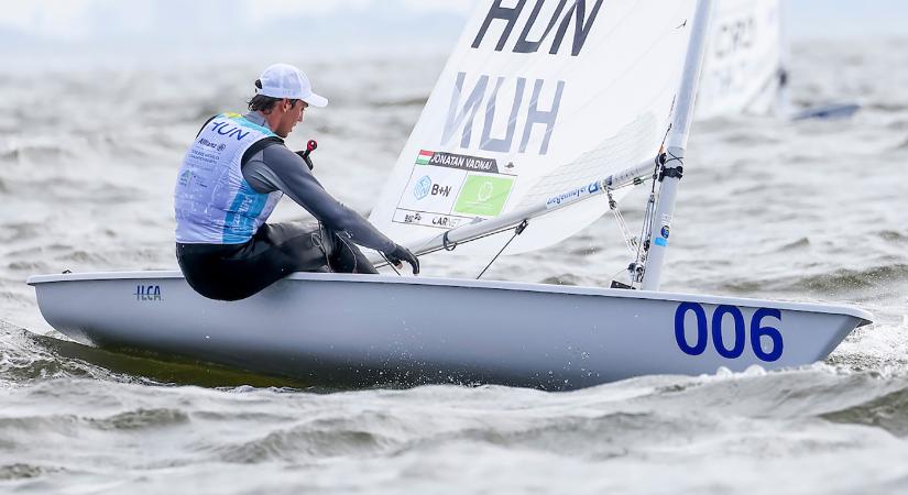 World Sailing VB 2023 – Ma eldől a magyar férfi laseres olimpiai kvóta