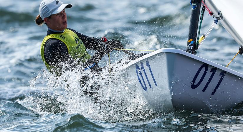 World Sailing VB 2023 – Érdi Mári vasárnap a 2-3. helyről kezdheti a dupla pontszámmal számító világbajnoki Éremfutamot