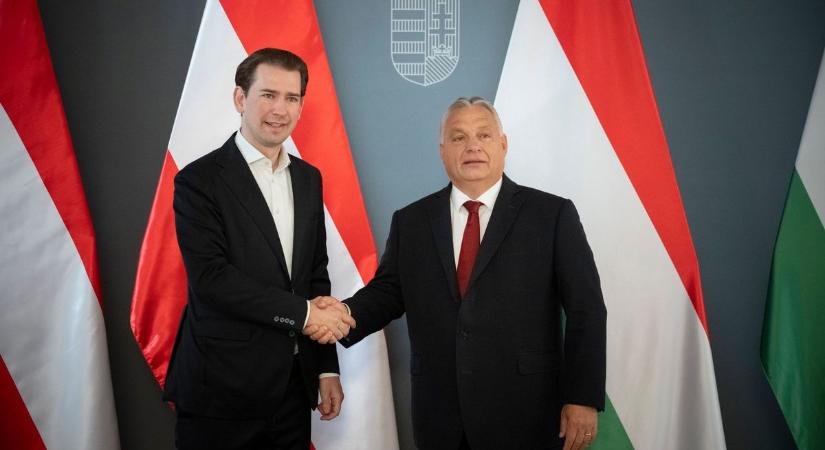 A magyar-osztrák kapcsolatokról tárgyalt a miniszterelnök Sebastian Kurz korábbi osztrák kancellárral