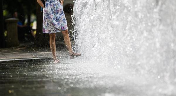 Tombol a kánikula: másodfokú hőségriasztást adtak ki az egész országra