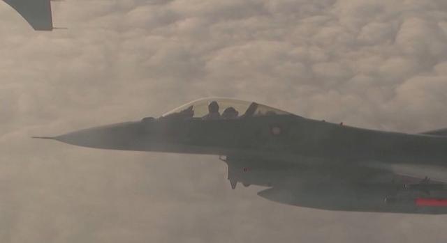 F16-os vadászbombázókat ad Ukrajnának Hollandia és Dánia