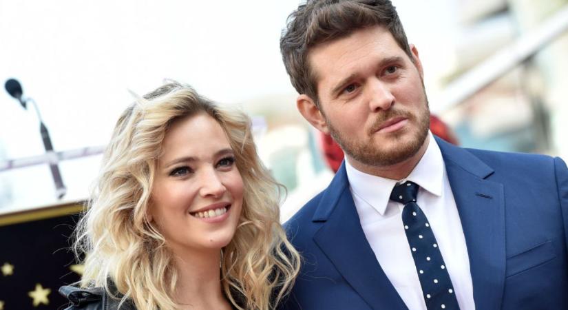 Michael Bublé tündéri fotóval köszöntötte kislányát az első születésnapján