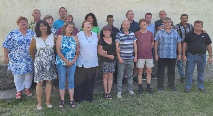Negyven éves osztálytalálkozóra gyűltek össze az öregdiákok Hernádszurdokon