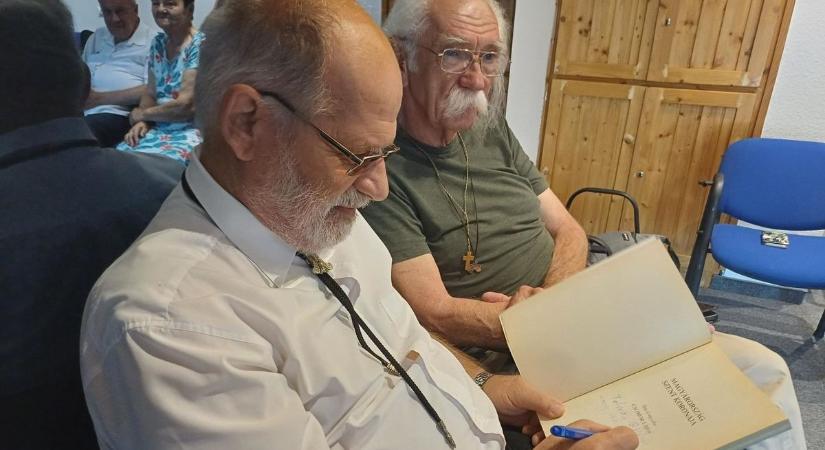Csomor Lajos szerint a Szent Korona ereje Jézustól származik