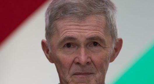 Elhunyt Dr. Végh László, a Debreceni Egyetem népszerű oktatója