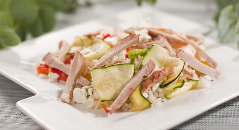 Könnyű nyári salátát készítettünk - recept